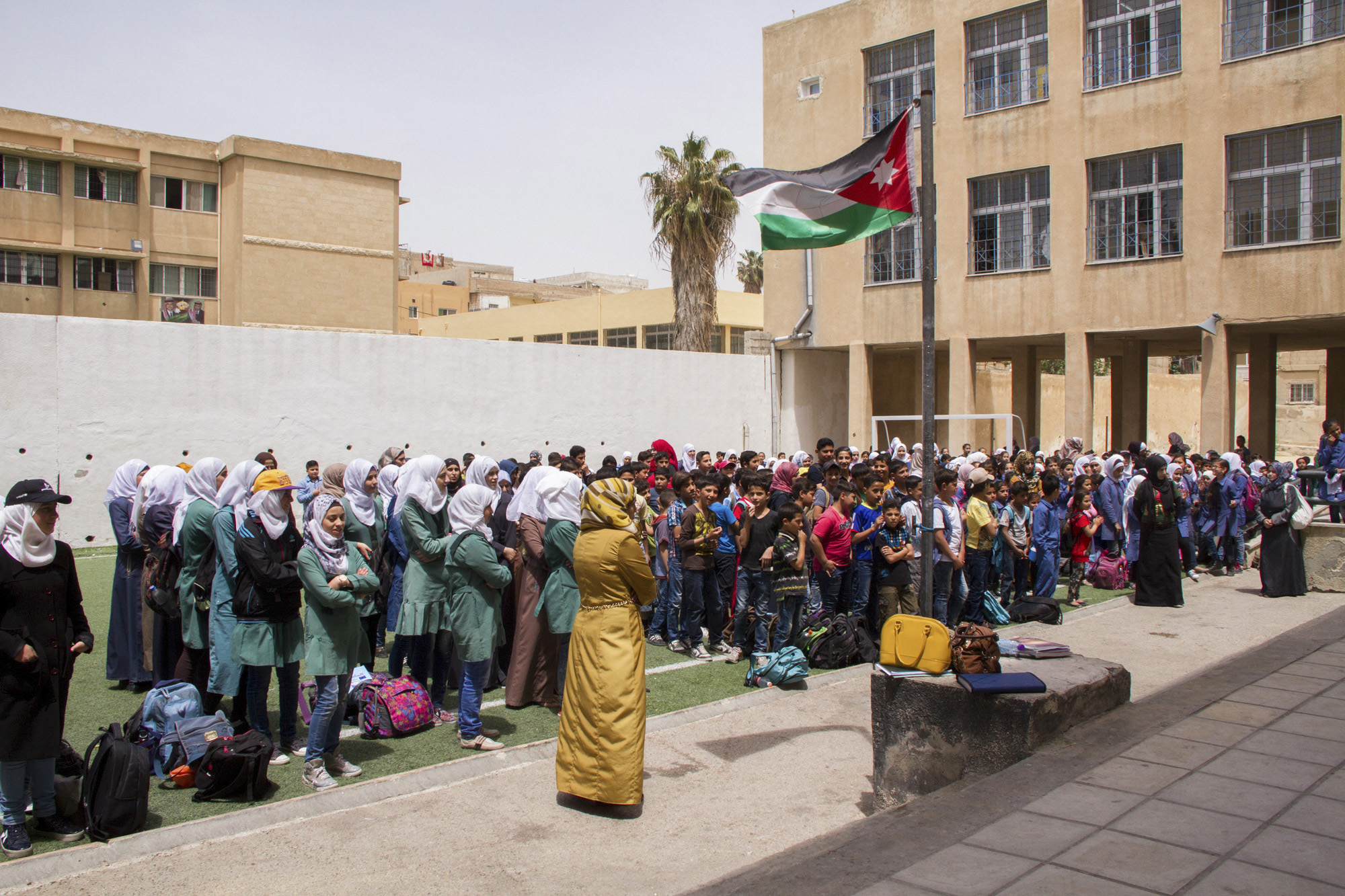 There are two school uniforms at Al-Arqam. Blue is for the younger students and green for the older ones. It’s optional to wear them.